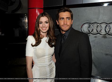 WEIRDLAND: Jake Gyllenhaal & Anne Hathaway - 'Love & Other Drugs ...