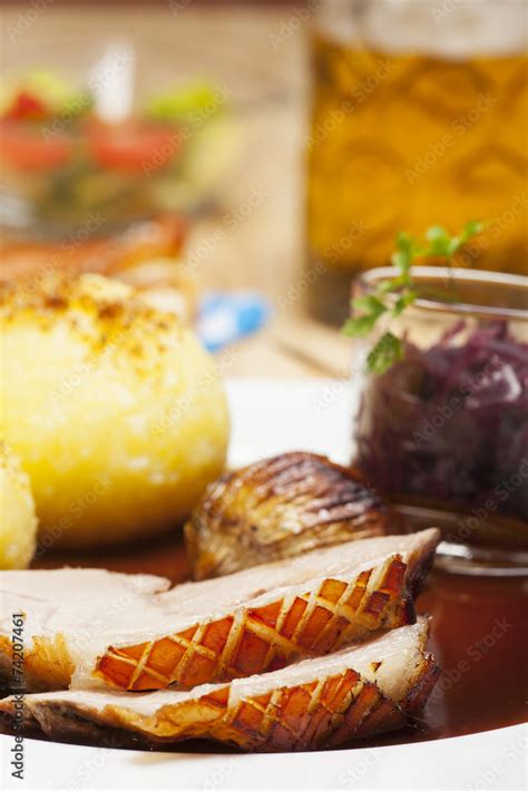 Bayerischer Schweinebraten Auf Einem Teller Stock Photo Adobe Stock