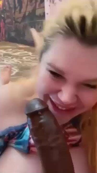 Penny Underbust Sucking Bbc Dildo