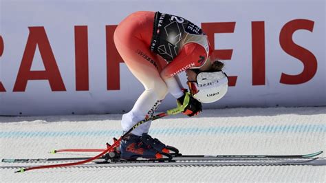 Ski Alpin La Suissesse Jasmine Flury Forfait Pour Les Courses De Val