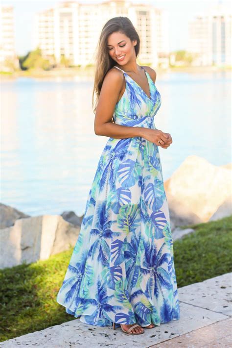 White Tropical Print Maxi Dress | Maxi dress, Tropical print maxi dress ...