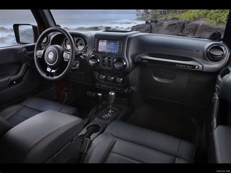 2013 Jeep Wrangler Unlimited Altitude - Interior | Caricos