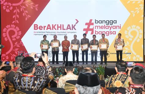 Tata Kelola Pengadaan Asn Terbaik Kemenkumham Terima Penghargaan Dari