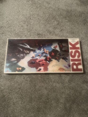 Vintage 1975 Parker RISK World Conquest Board Game Excellent 100