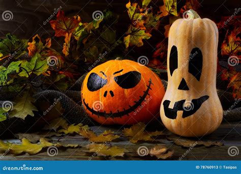 Halloween Traditional Jack O Lantern And Fall Leaves Stock Image Image Of Haunting Face 78760913