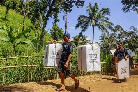 Pengiriman Logistik Pemilu Di Pedalaman Badui Antara Foto