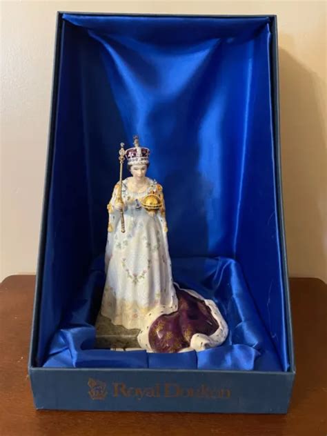 Royal Doulton Figurine Hm Queen Elizabeth Ii Hn W