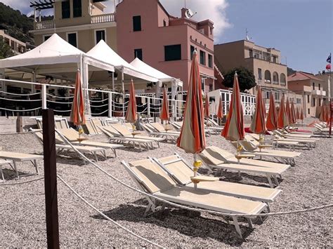 Bagni Caribe Beach Finale Ligure Prezzi Ombrellone Lettino E Sdraio