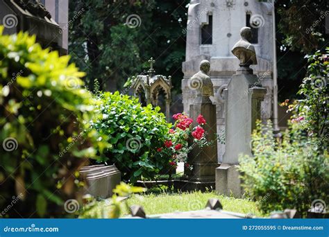 Impressive Sculptures On The Tombs And Monuments Of Cimitero