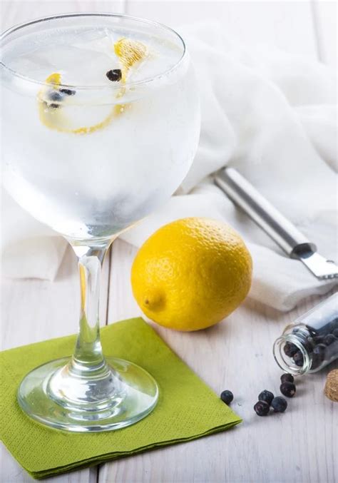 Ricetta Gin Tonic La Ricetta Originale Il Club Delle Ricette