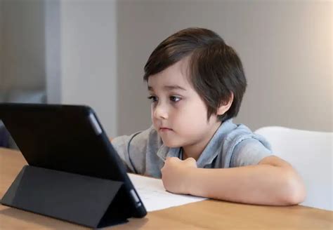 5 Ways To Reduce Digital Eye Strain In The Virtual Classroom