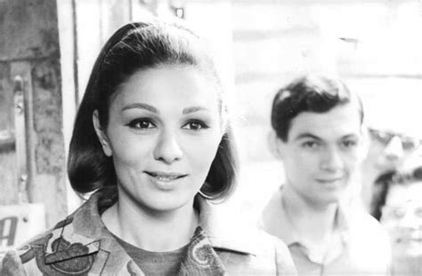 Picture Of Farah Pahlavi