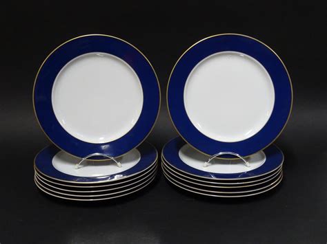 BERNARDAUD LIMOGES Suite De Douze Grandes Assiettes Plates De