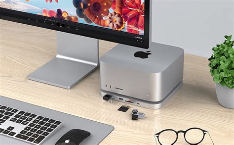 Quality Addicts Mac Mini USB C Stand Hub With SATA SSD Hard Drive