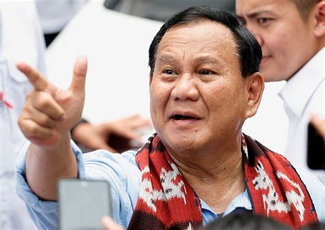 Indonesia's Prabowo stretches lead in new survey on presidential ...