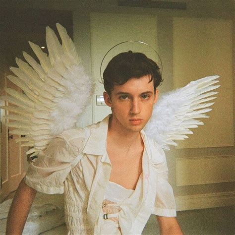 Troye On Twitter Troye Sivan Male Angel Angelic Aesthetic