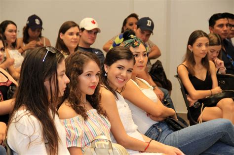 Gobierno de Laura Fernández da la bienvenida a estudiantes del