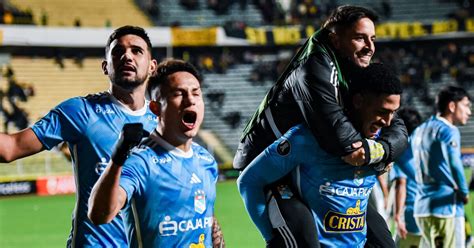 Remontada Y Triunfo De Sporting Cristal 2 1 Ante The Strongest En La