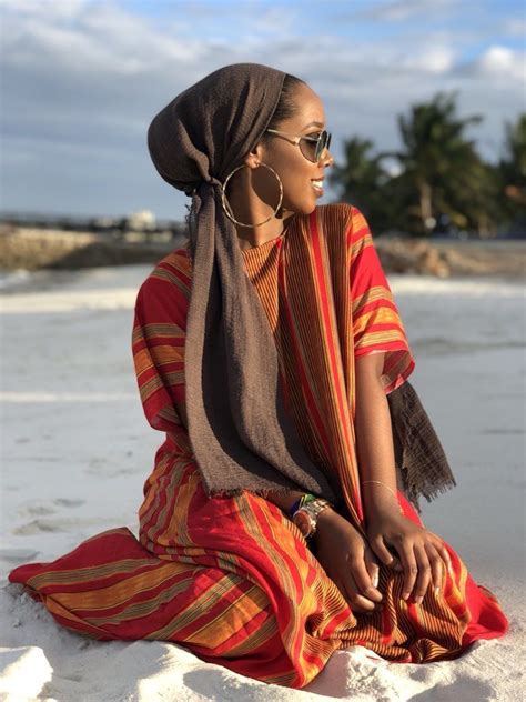 Pin By Zd24i On Everything Somali 🇸🇴 Fashion Beautiful Black Women Head Scarf Styles