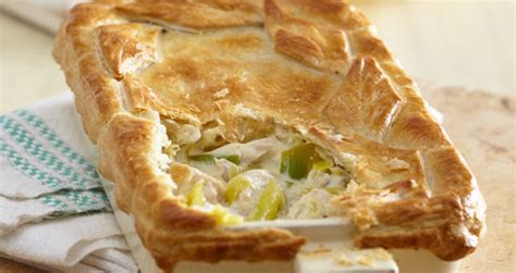 Steps to Prepare Chicken Pie Recipe Easy Puff Pastry