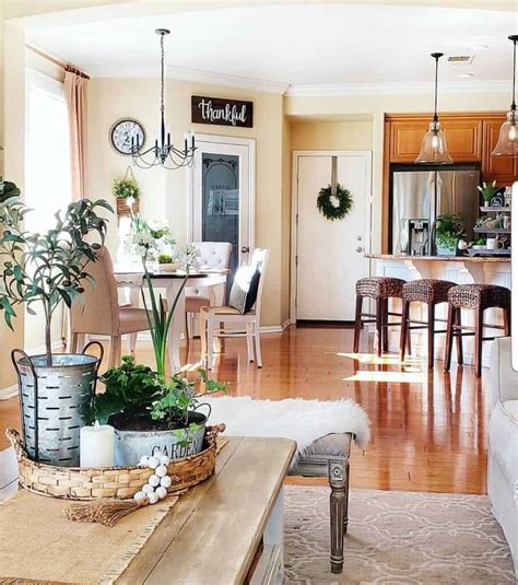 Open Concept Kitchen With Frosted Pantry Door Soul Lane