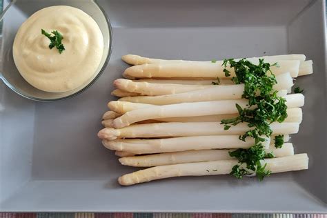 Asperges Sauce Mousseline Tatagateau