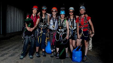 Seis Activistas De Greenpeace Escalan El Rascacielos Shard En Londres