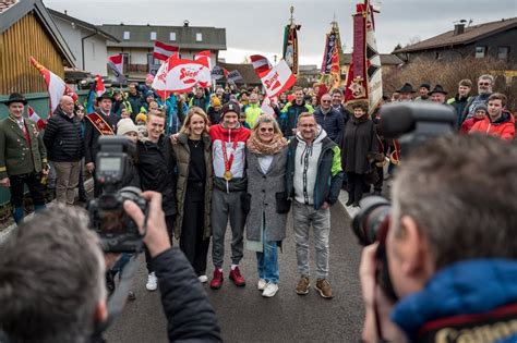 Olympiasieger Daniel Huber Empfangen Aktuelle Bilder Aus Dem Flachgau