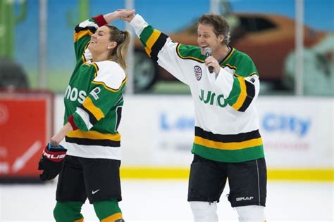 Canada's Natalie Spooner embraces challenges inside, outside of hockey ...