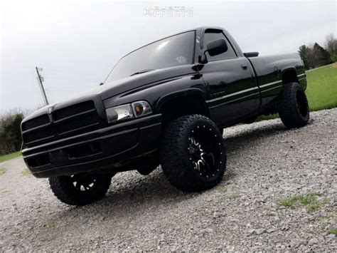 1996 Dodge Ram 1500 With 20x12 44 TIS 535mb And 33 12 5R20 Haida Mud