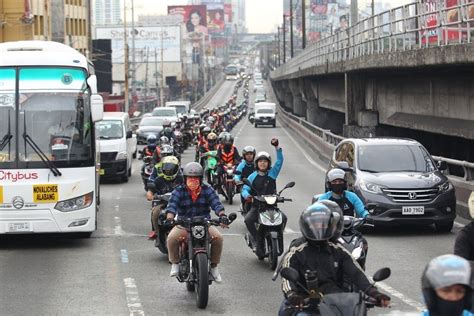 Arthur Tugade Cracks Whip On Angkas Drivers