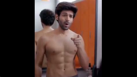 Best Body Vfx Award Goes To Kartik Aaryan Netizens Troll Actor For His