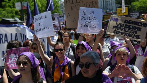 Feministas Claman Contra La Prostitución En Madrid