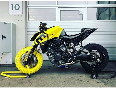 210 Naked Bike Ideas Naked Bike Bike Super Bikes