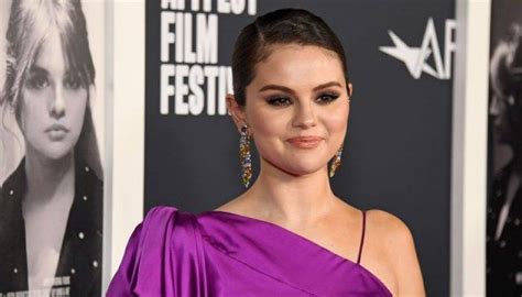 Selena Gomez Is Awarded For Her Contribution To Raise Mental Health