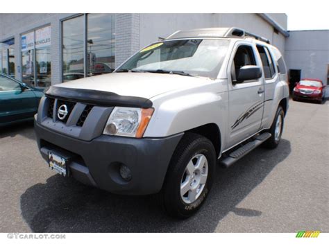 Silver Lightning Metallic Nissan Xterra S X Photo