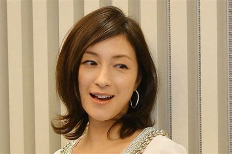 広末涼子がw不倫で無期限謹慎 有名シェフと佐藤健「決定的な違い」 ライブドアニュース