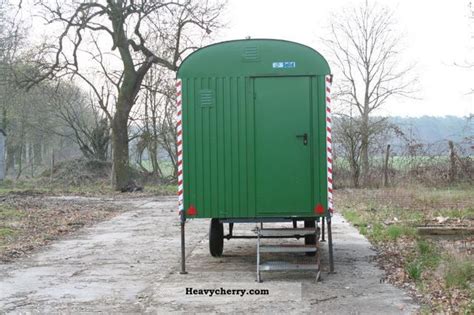 Solid Weiro 1995 Construction Trailer Photo and Specs