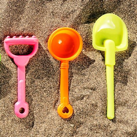 15 Best Sand Toys & Beach Toys for Summer 2022 - Kids Beach Toys