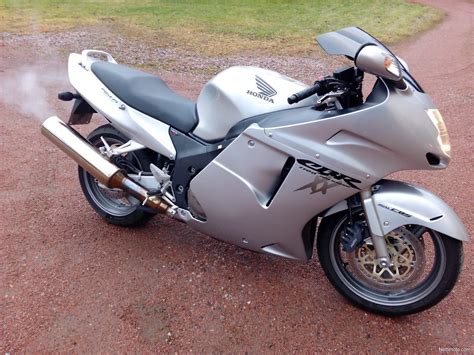 Honda CBR 1100 XX Super Blackbird XX 1100 1 100 cm³ 2001 Porvoo