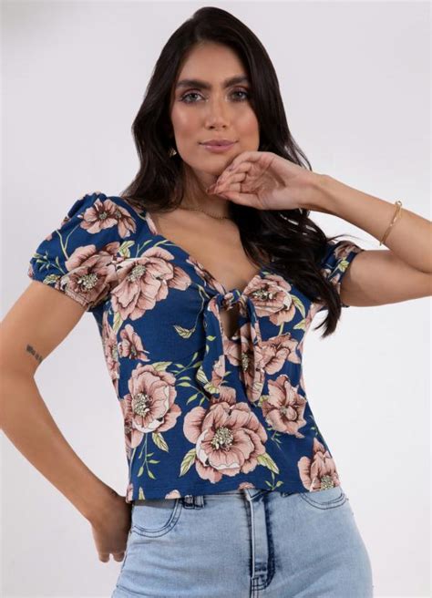 Blusa Floral Azul Com Amarração No Decote Quintess