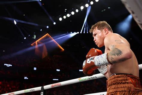 Canelo Lvarez Vence A Berlanga Y Retiene Sus T Tulos Mundiales