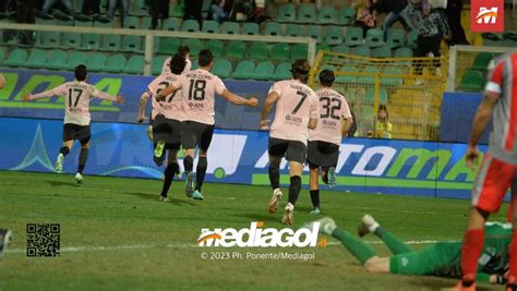 LIVE SERIE B Palermo Modena 4 2 Soleri Regala La Vittoria A Corini