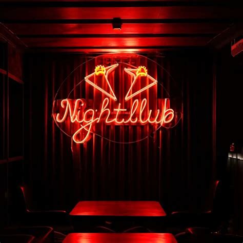 Neon Club Sign: The Ultimate Nightclub Decoration – NeonTitle