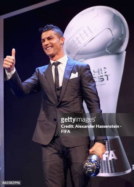 246 Ronaldo Fifa Best Mens Player Award Photos & High Res Pictures ...