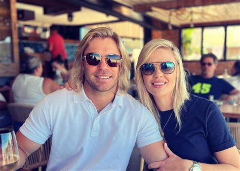 'Back together': Springboks Faf de Klerk reunites with wife