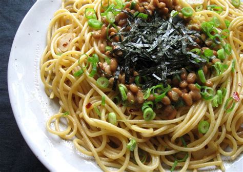 Spaghetti Aglio Olio Peperoncino e Nattō Recipe by Hiroko Liston