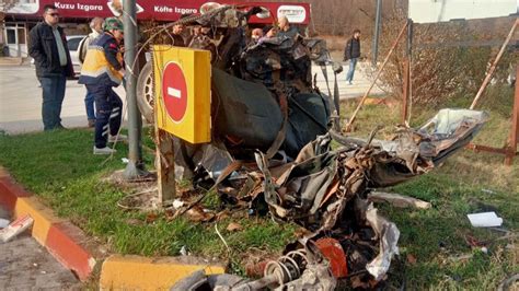 Samsun Ankara Yolunda Feci Kaza L Ve Yaral Lar Var Yolcu Otob S