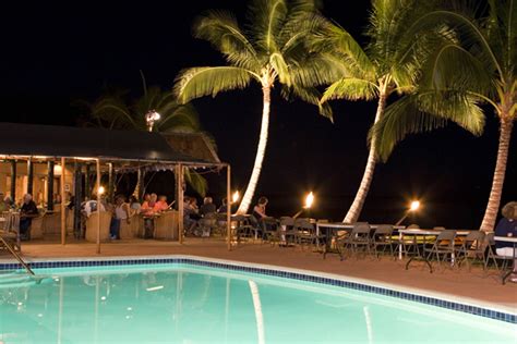 Photos and Video of the Aqua Hotel Molokai