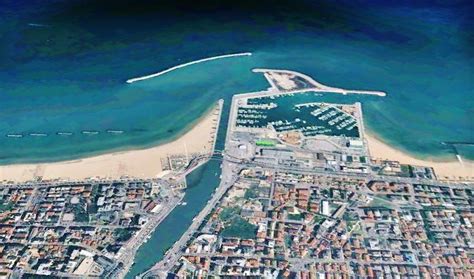 Porto Di Pescara Al Via I Lavori Per Lo Svuotamento Della Vasca Di